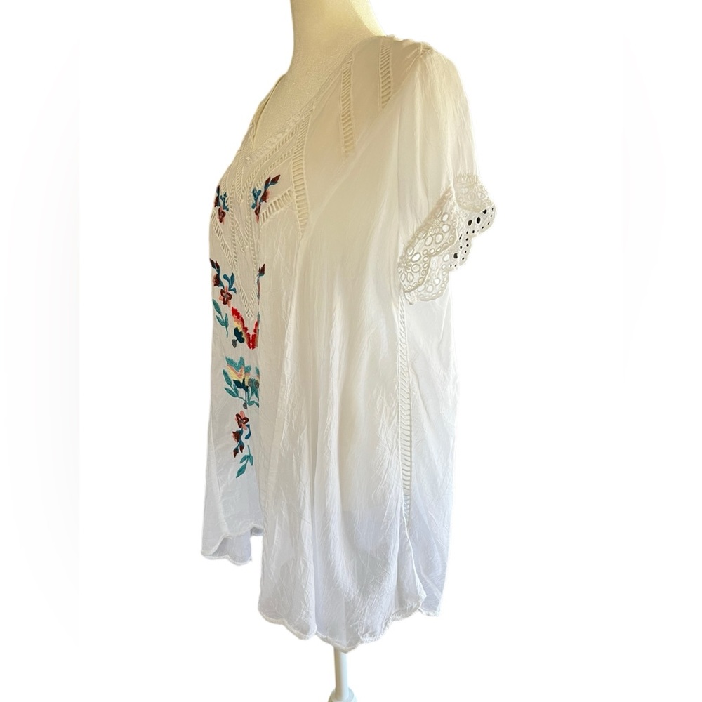 JOHNNY WAS Floral Embroidered Cupra Rayon Swing Top Blouse Tunic White Sz S Boho - Picture 4 of 13